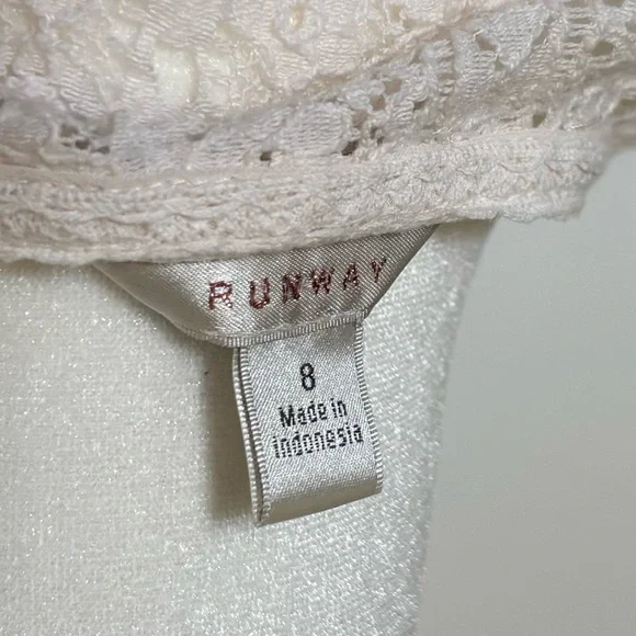 LC Runway Womens Sheer Lace Maxi - Picture 4 of 4